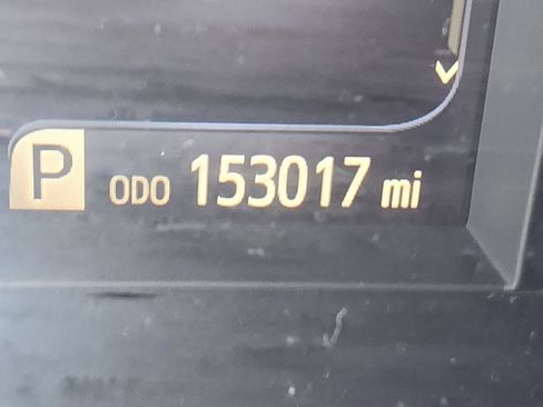 Used 2016 Toyota Camry XLE w/ Moonroof Package FWD image 21
