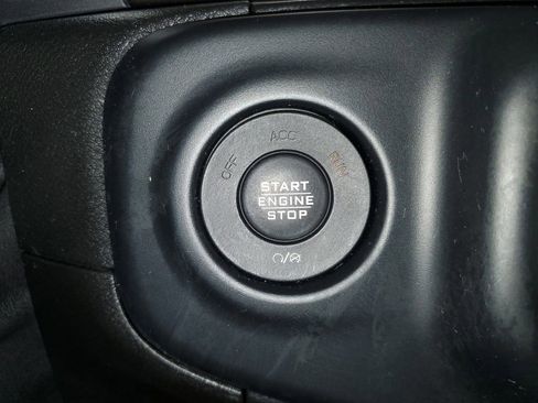 Used 2020 Jeep Wrangler Unlimited Rubicon w/ Safety Group AWD/4WD image 33