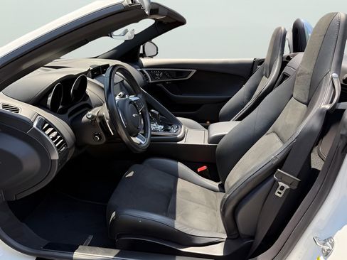 Used 2019 Jaguar F-TYPE Convertible RWD image 13