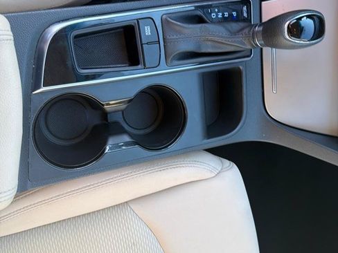 Used 2015 Hyundai Sonata SE w/ Option Group 09 FWD image 23