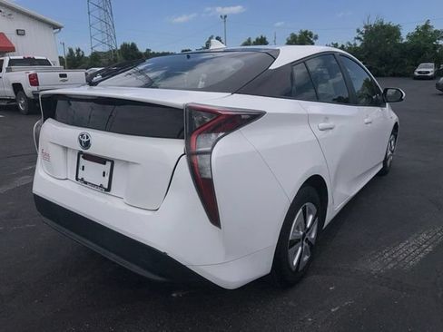 Used 2016 Toyota Prius Two FWD image 6