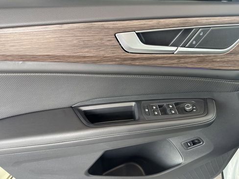 Used 2024 Volkswagen Atlas SEL image 17