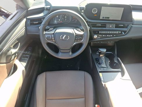 Used 2025 Lexus ES 300h w/ Premium Package FWD image 13