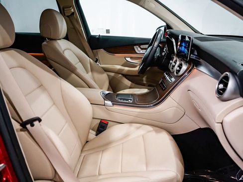 Certified 2021 Mercedes-Benz GLC 300 image 15