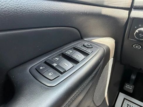 Used 2021 Jeep Grand Cherokee Laredo w/ Security & Convenience Group AWD/4WD image 13