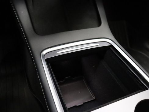 Used 2023 Tesla Model Y Long Range image 38