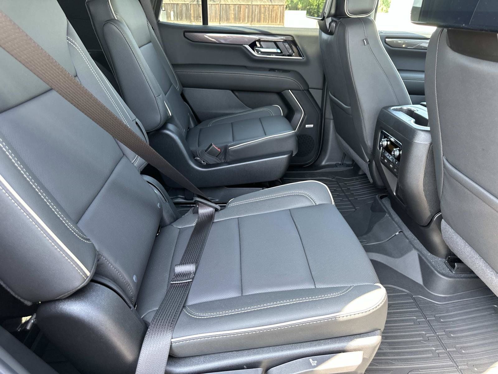 New 2026 GMC Yukon Elevation w/ Elevation Premium Package AWD/4WD image 26