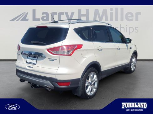 Used 2016 Ford Escape Titanium w/ Canadian Touring Package AWD/4WD image 5