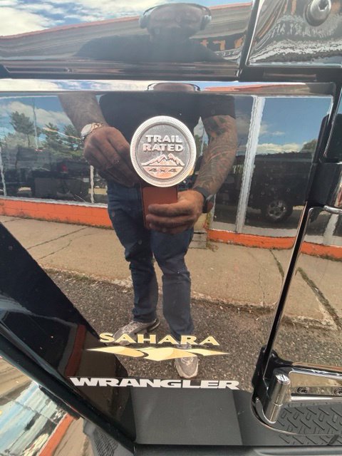 Used 2013 Jeep Wrangler Sahara w/ Connectivity Group AWD/4WD image 20