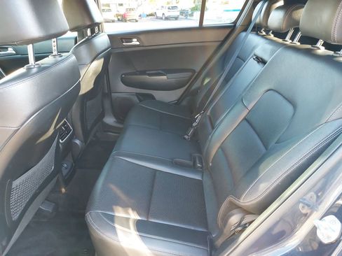 Used 2022 Kia Sportage Nightfall Edition image 13