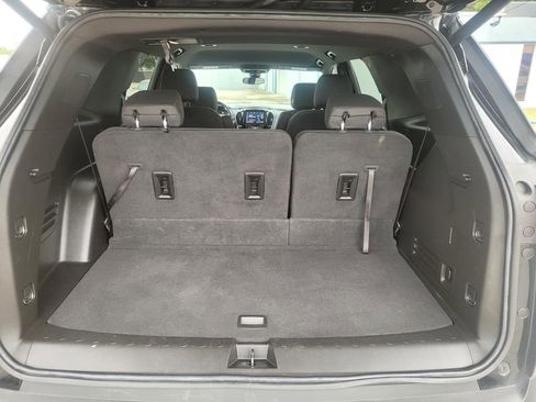 Used 2023 Chevrolet Traverse LT AWD/4WD image 14