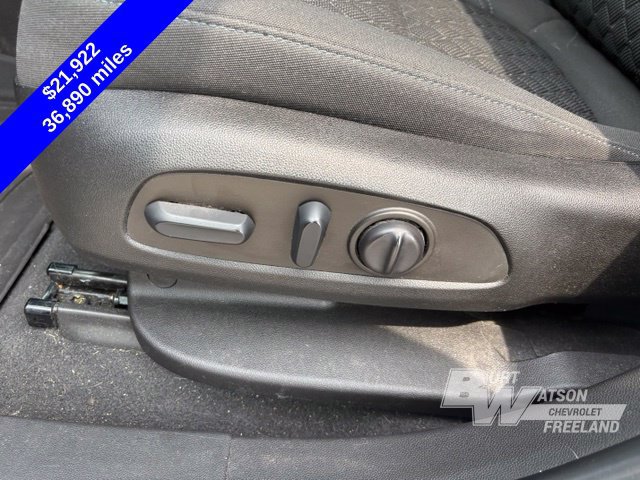Used 2022 Chevrolet Blazer LT FWD image 15