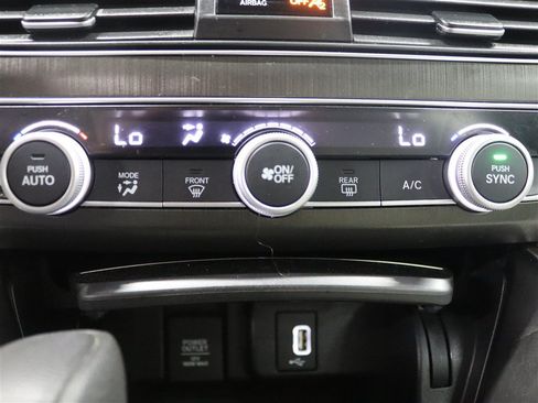 Used 2018 Honda Accord LX image 28