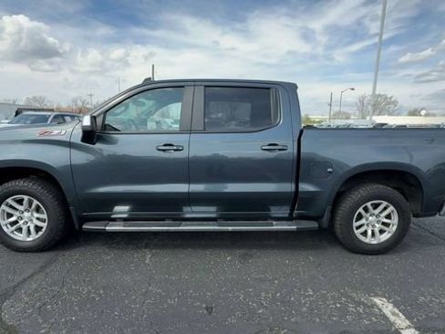 Used 2021 Chevrolet Silverado 1500 LT w/ Diesel Off-Road Package AWD/4WD image 5