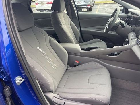 Used 2024 Hyundai Elantra SEL image 9