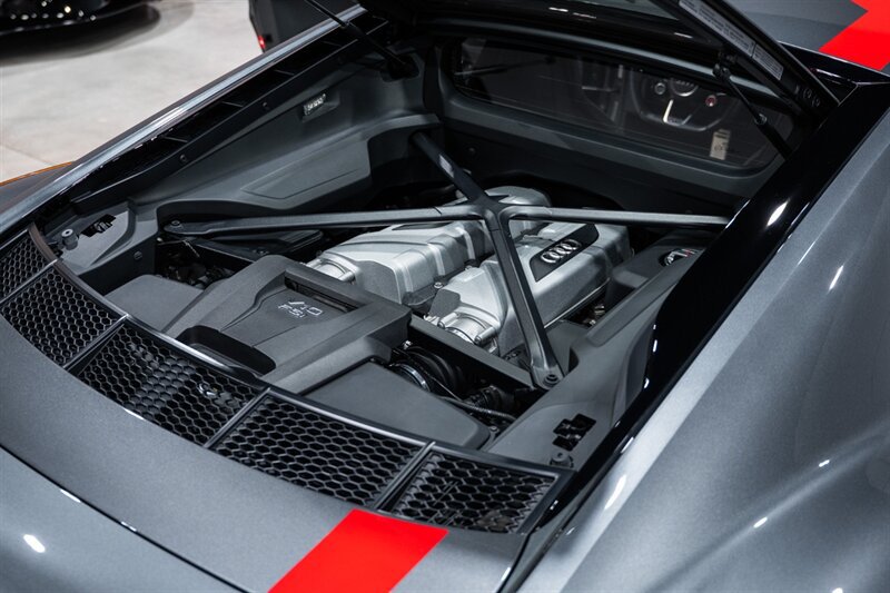 Used 2018 Audi R8 V10 RWD image 41