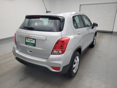 Used 2017 Chevrolet Trax LS FWD image 9