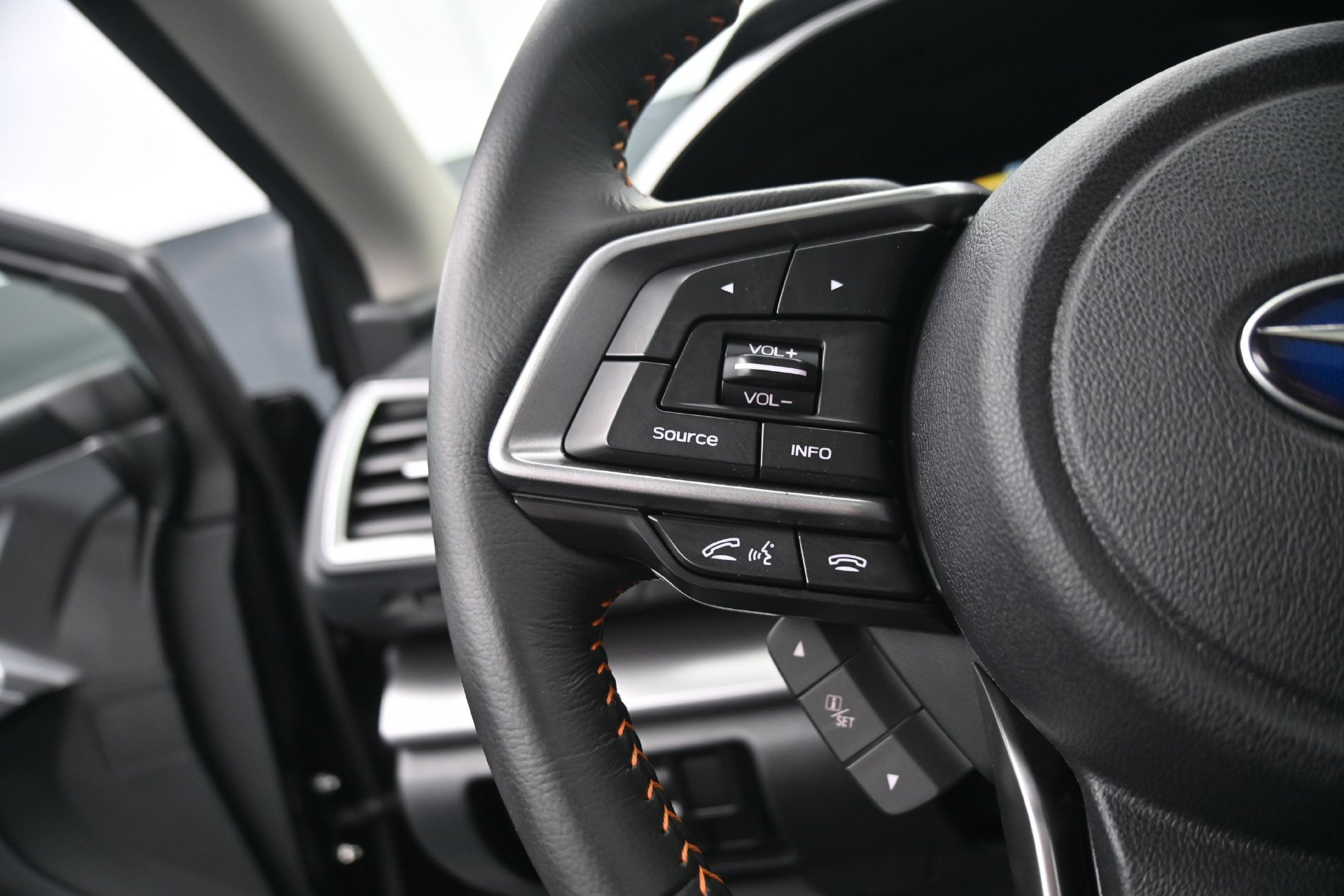 Used 2019 Subaru Crosstrek 2.0i Limited w/ Moonroof Package w/Navigation AWD/4WD image 22