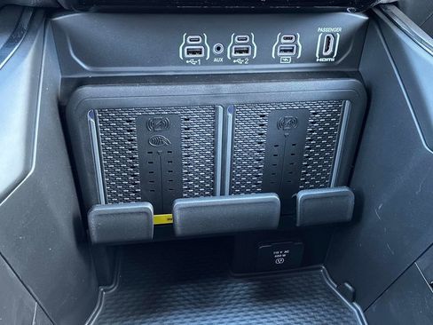 New 2026 RAM 1500 Laramie image 15