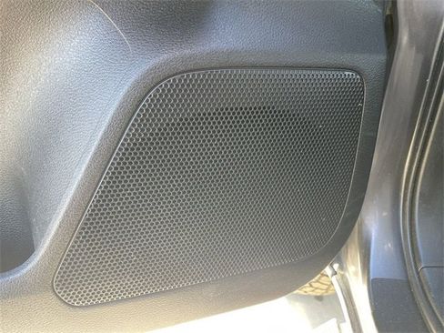 Used 2021 Toyota Tacoma SR w/ SR Convenience Package image 21