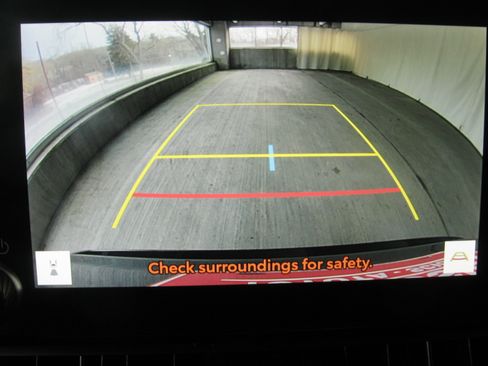 Used 2023 Toyota RAV4 SE image 20