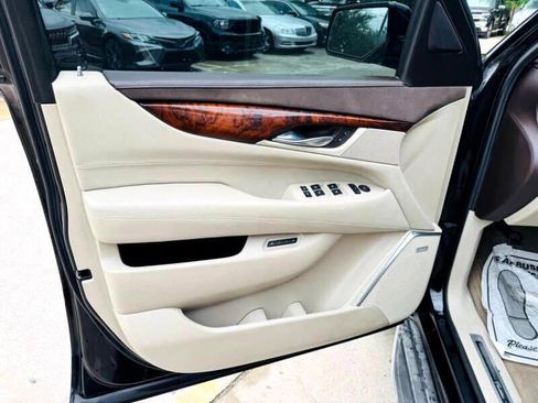 Used 2015 Cadillac Escalade ESV Luxury image 15