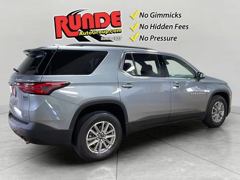 Used 2023 Chevrolet Traverse LT AWD/4WD image 6