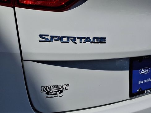 Used 2018 Kia Sportage LX image 30