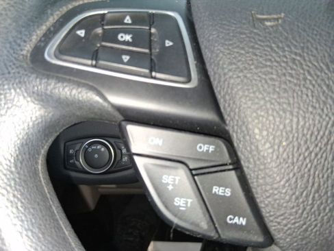 Certified 2018 Ford Escape SE image 22