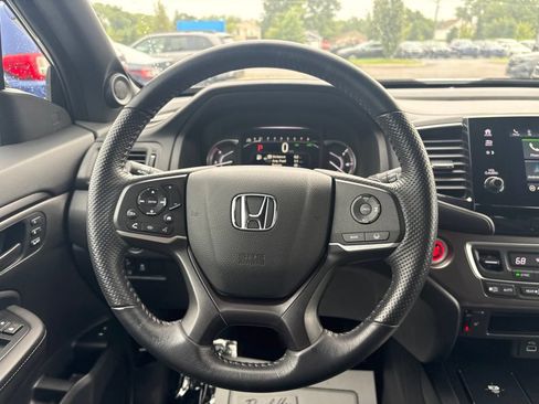 Used 2025 Honda Passport EX-L image 14