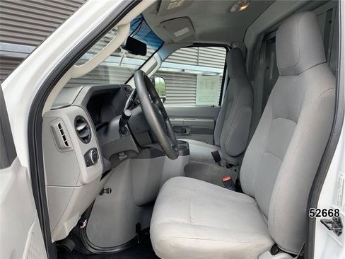 Used 2023 Ford E-450 and Econoline 450 Super Duty w/ Power Windows & Locks Group RWD image 25