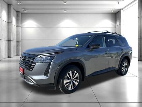 New 2026 Nissan Pathfinder SL w/ Cargo Package AWD/4WD image 4