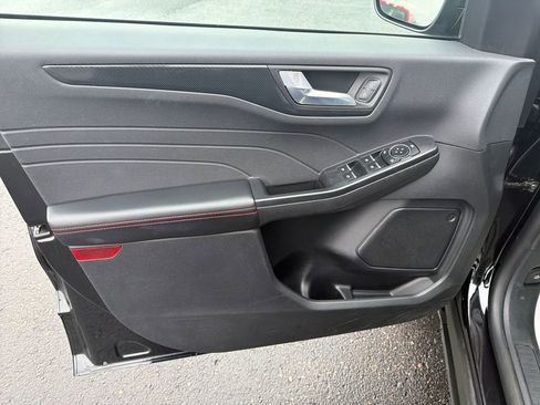 Used 2025 Ford Escape ST-Line image 10