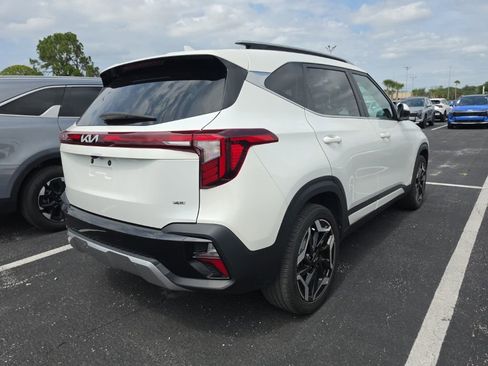 Used 2024 Kia Seltos SX w/ SX Sunroof Package AWD/4WD image 17