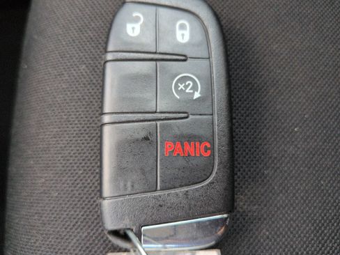 Used 2021 Jeep Renegade Latitude AWD/4WD image 28