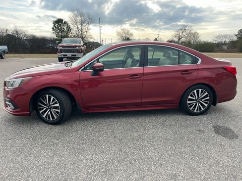 Used 2018 Subaru Legacy 2.5i Premium image 3