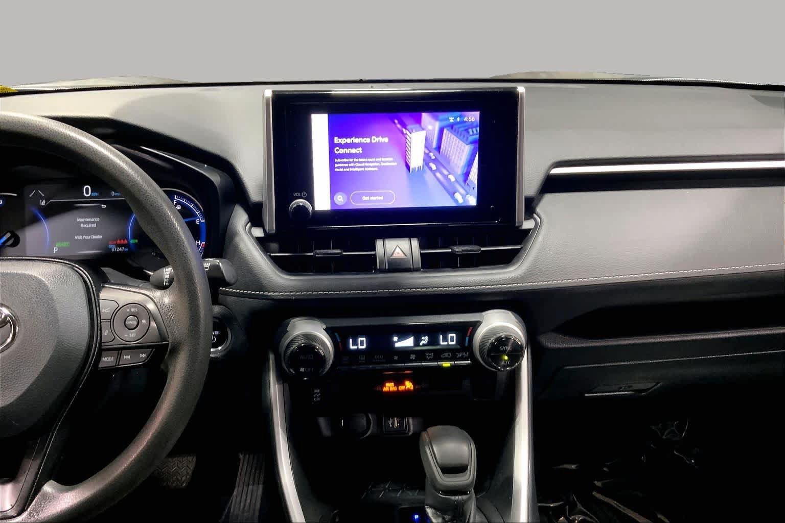 Used 2025 Toyota RAV4 XLE AWD/4WD image 7