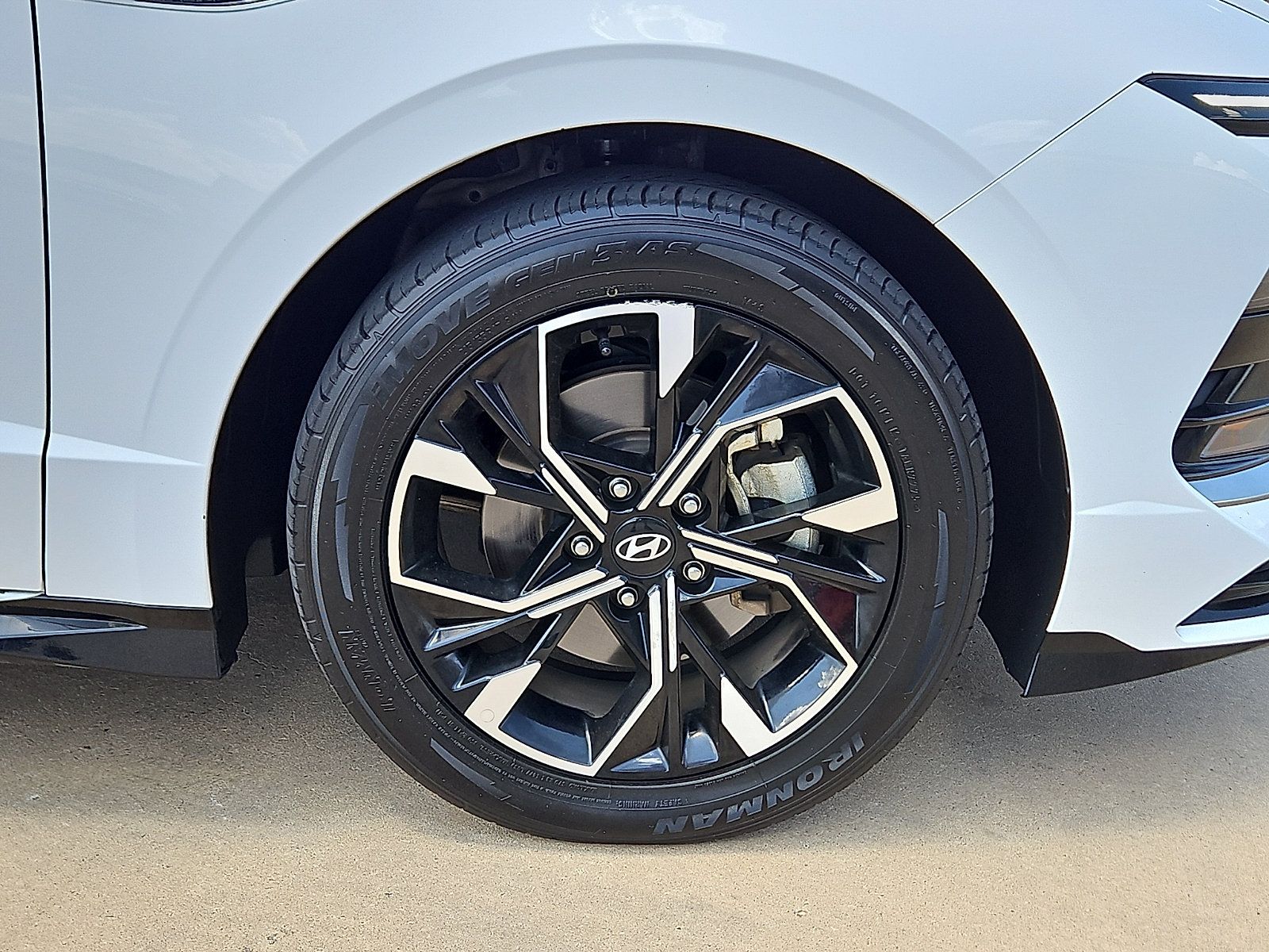 Used 2025 Hyundai Sonata SEL FWD image 5