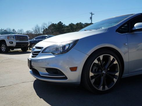 Used 2016 Buick Cascada Premium image 11