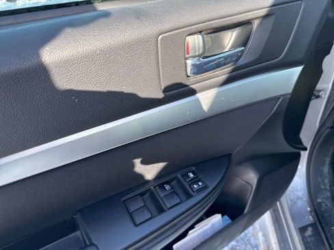 Used 2011 Subaru Legacy 2.5i Premium w/ All-Weather Pkg image 16