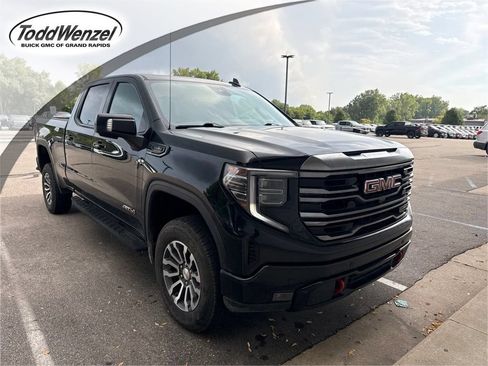 Used 2022 GMC Sierra 1500 AT4 w/ AT4 Premium Package AWD/4WD image 1