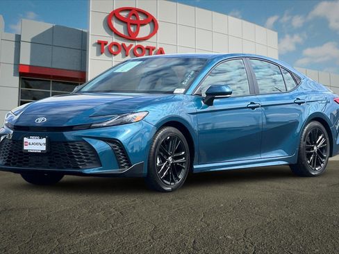 Certified 2026 Toyota Camry LE image 7