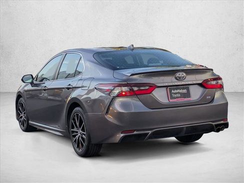 Used 2023 Toyota Camry SE image 8