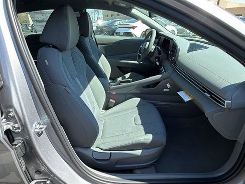 New 2026 Hyundai Elantra SE FWD image 14
