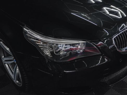 Used 2008 BMW M5 RWD image 11