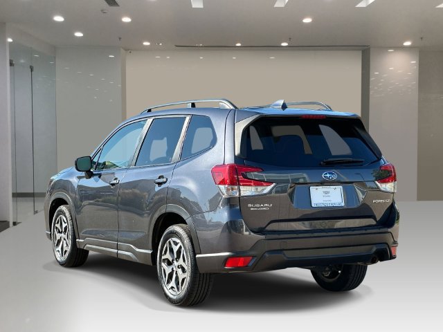 Used 2019 Subaru Forester Premium AWD/4WD image 4