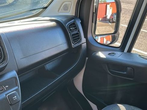 Used 2023 RAM ProMaster 2500 FWD image 22