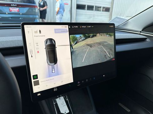 Used 2025 Tesla Model 3 Long Range AWD/4WD image 7