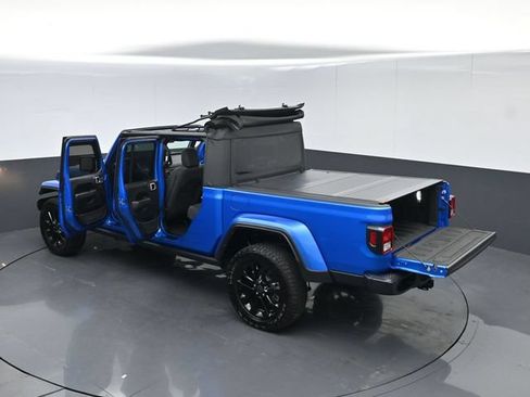 Used 2025 Jeep Gladiator Sport AWD/4WD image 55