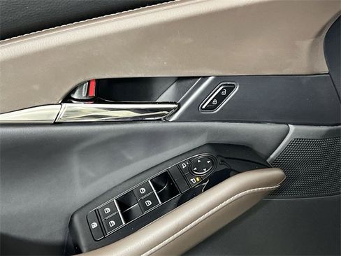 Certified 2023 MAZDA CX-30 AWD 2.5 S w/ Premium Package image 13